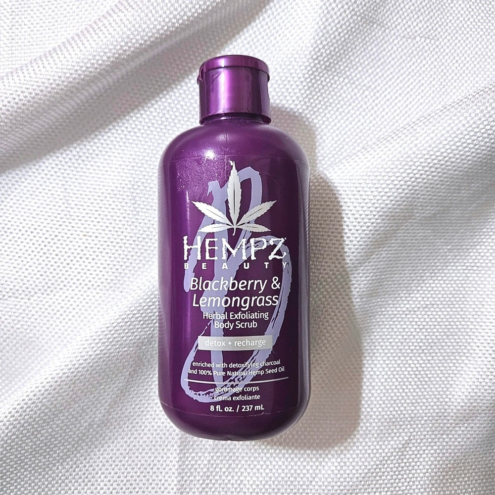 Hempz Beauty Blackberry & Lemongrass Herbal Exfoliating Body Scrub 8oz Charcoal